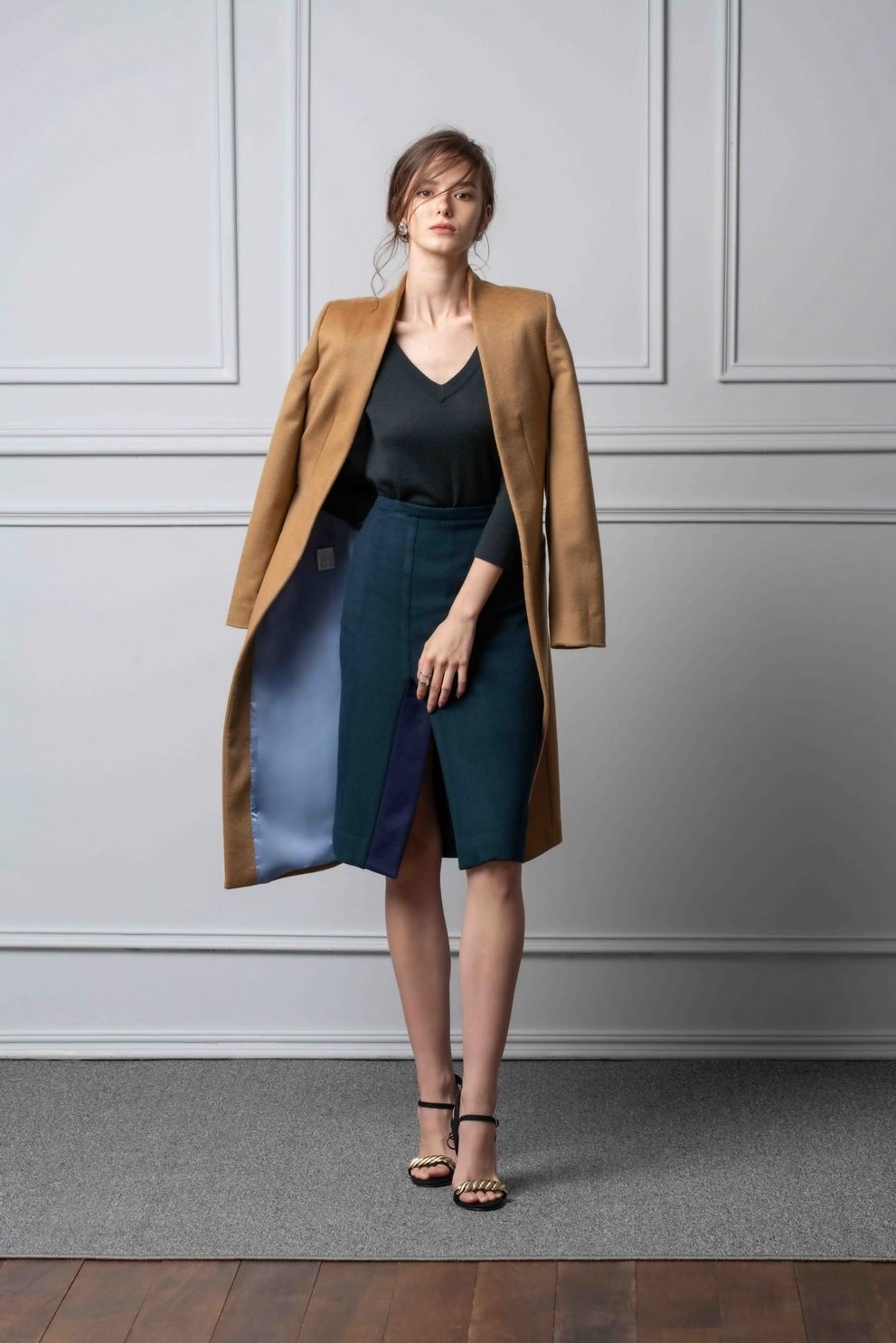 Women's Custom Wool-Cashmere Coat | Made-to-Measure | Lady Bespoke